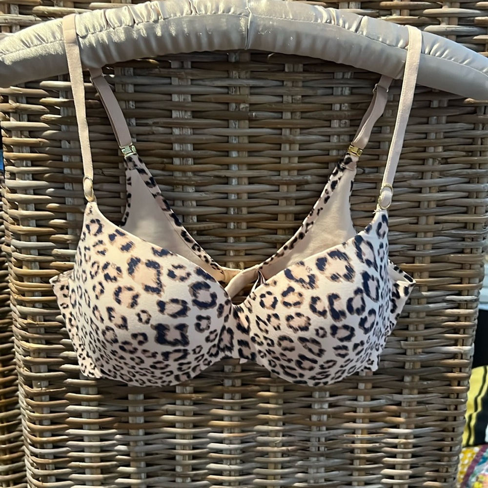 Incredible Victorias Secret 34C Lined Demi Bra Leopard Black Beige Padded new